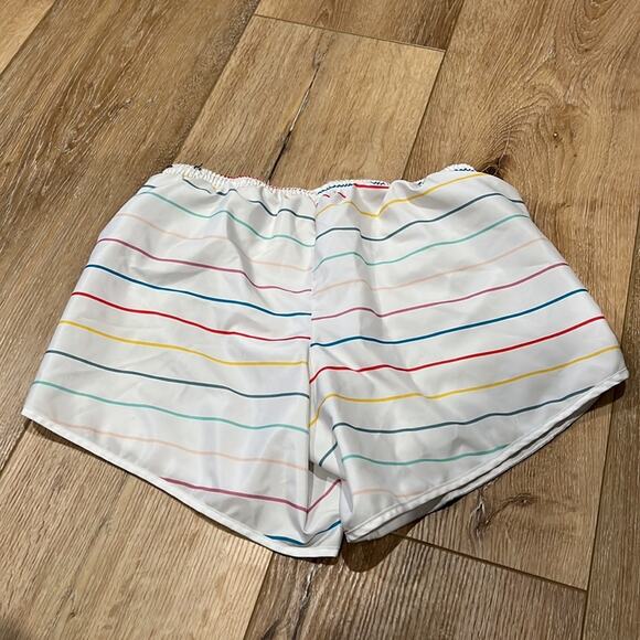 Nike girls XL drifit shorts rainbow stripe - Picture 4 of 4